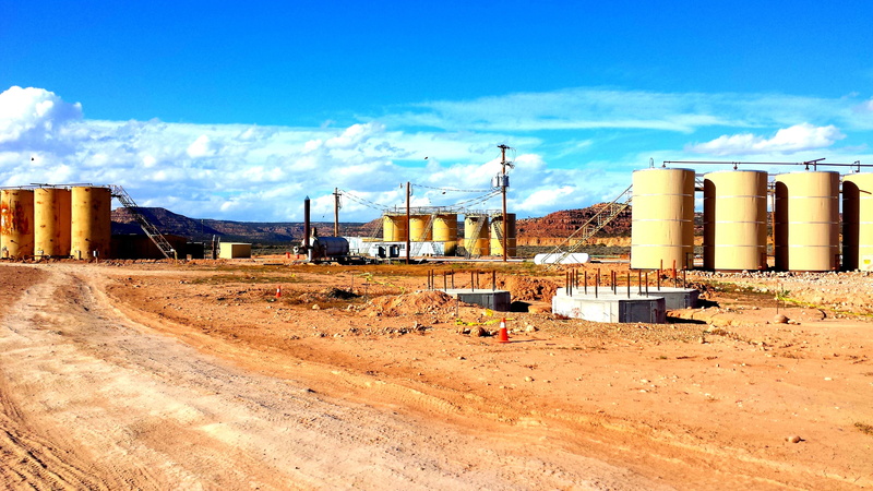 fuel and power generation, gas, silo, sky, daytime, industrial equipment, storage tank, outdoors, no people, steel, oil rig, factory, sunlight, brown, nature