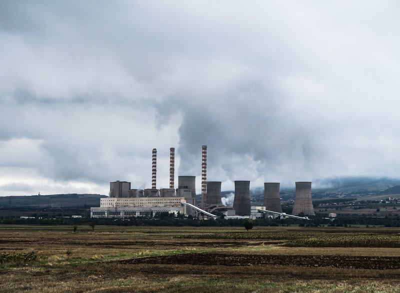 towers, sky, cooling tower, no people, built structure, air pollution, cloud - sky, environmental issues, environment, industry, smoke, smog, refinery