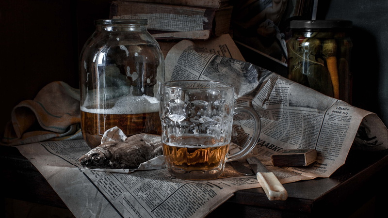 indoors, container, newspaper, 4K, beer, bottle, glass - material, alcohol, beer mug, tankard, no people, transparent, still life photography, wood - material