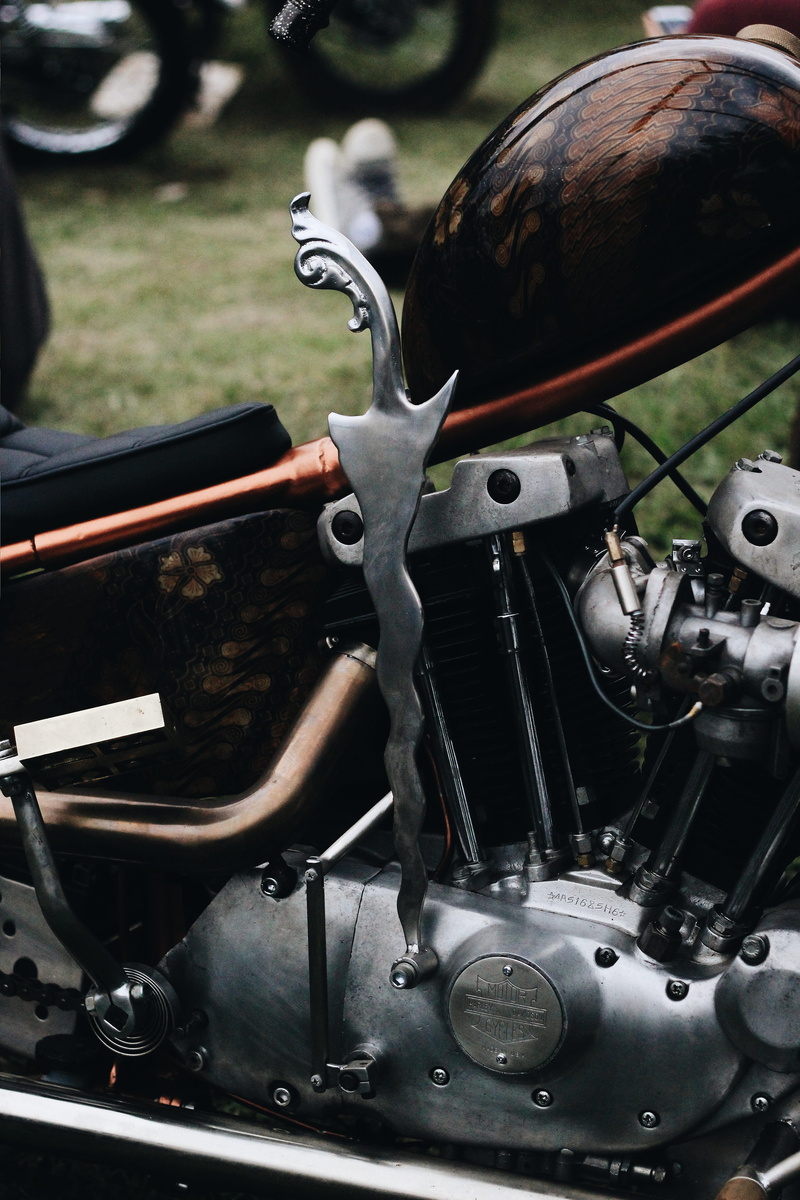 day, outdoors, travel, machine, black, chopper, vehicle, spiral, gearshift, chrome, retro styled, stationary, clutch wheel, land vehicle, gear, coil, spoke