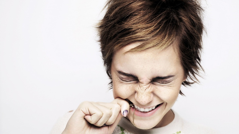 actress, brown hair, grimacing, human face, facial expression, portrait, hand, human body part, white background, Emma Watson, white, short hair, winking