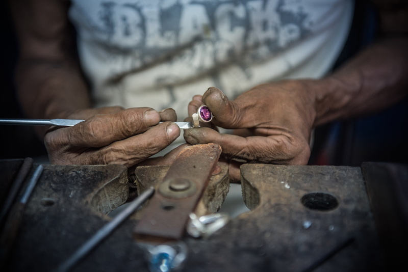 business, sri lanka, work tool, hand, expertise, art and craft, human body part, skill, colored, dirty, selective focus, working, metal industry, close-up
