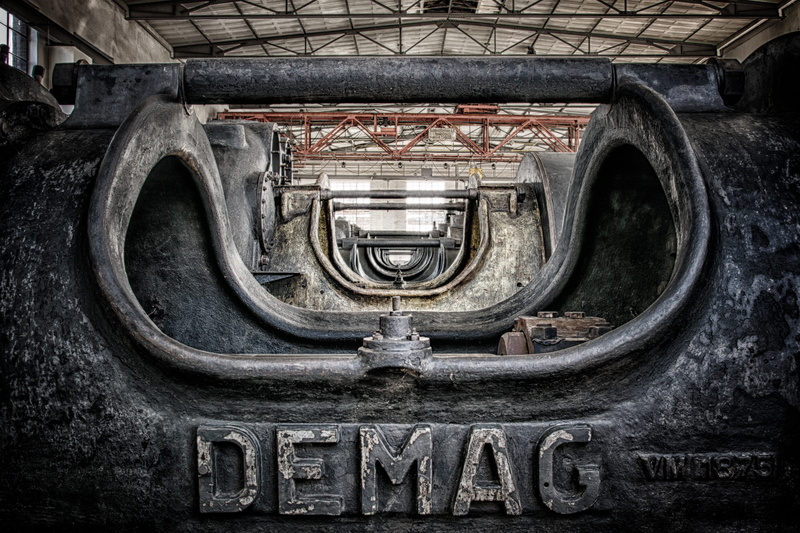 technology, compressor, western script, bill, close-up, steel, metal industry, metal, heavy industry, factory, weathered, demag, architecture, no people
