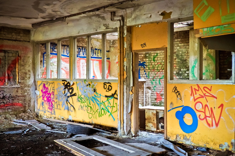 weathered, old factory hall, color Image, lost places, columnar, transient, mural, graffiti, weird, dilapidated, abandoned, no People, finiteness, railway station