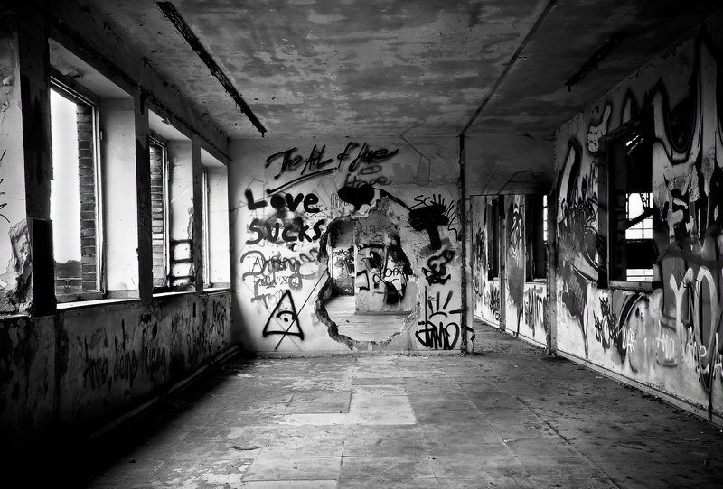 forget, train hall, unused, abandoned, architecture, graffiti, 4K, dilapidated, void hall, passed, wall breakthrough, office spaces, break up, weathered