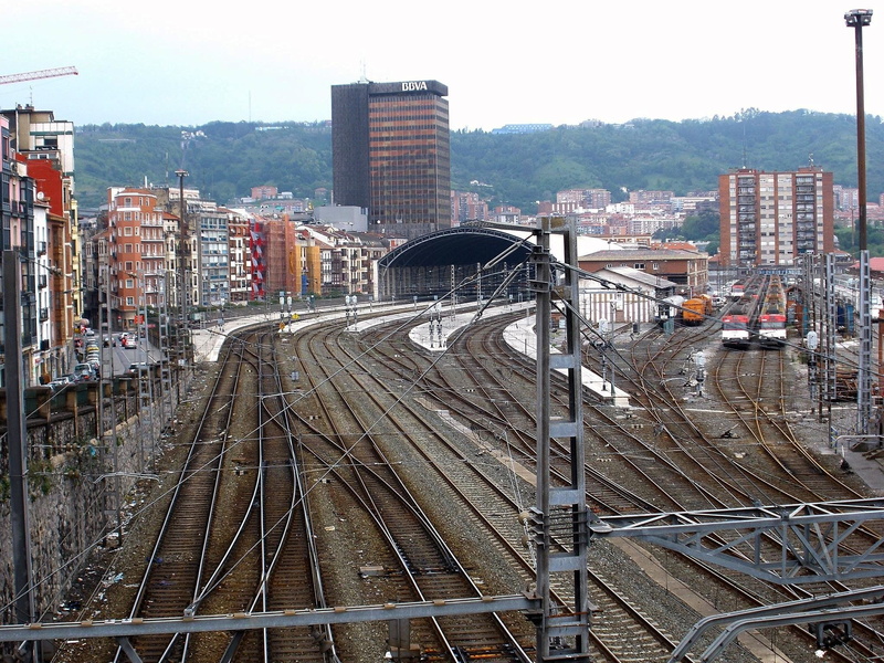 clouds, mass transit, bilbao, city, Spain, skyscraper, cable, urban Scene, mode of transportation, architecture, train, 1080P, depot, urban, spain, pollution