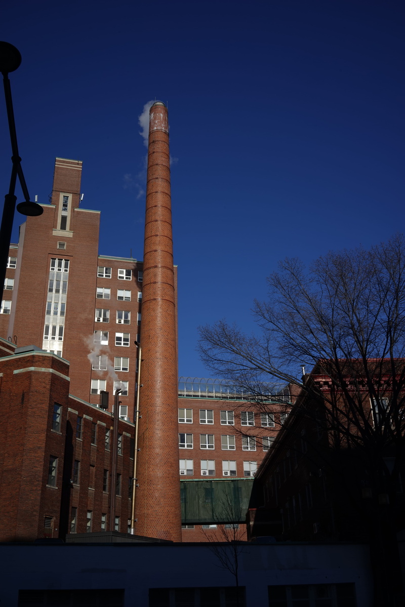 smoke stack, contamination, carbon, smokestack, structure, refinery, plant, steam, exterior, technology, pollution, factory, smog, equipment, building exterior