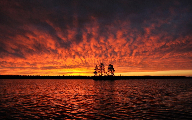 silhouette, 1080P, industry, tranquil scene, no people, nature, oil industry, dramatic sky, offshore platform, cloud - sky, tranquility, waterfront, beauty in nature