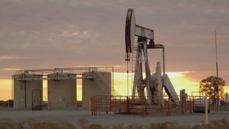 no people, industry, cloud - sky, architecture, nature, sky, Pumpjack, fuel and power generation, built structure, Industrial, machinery, outdoors, drilling rig