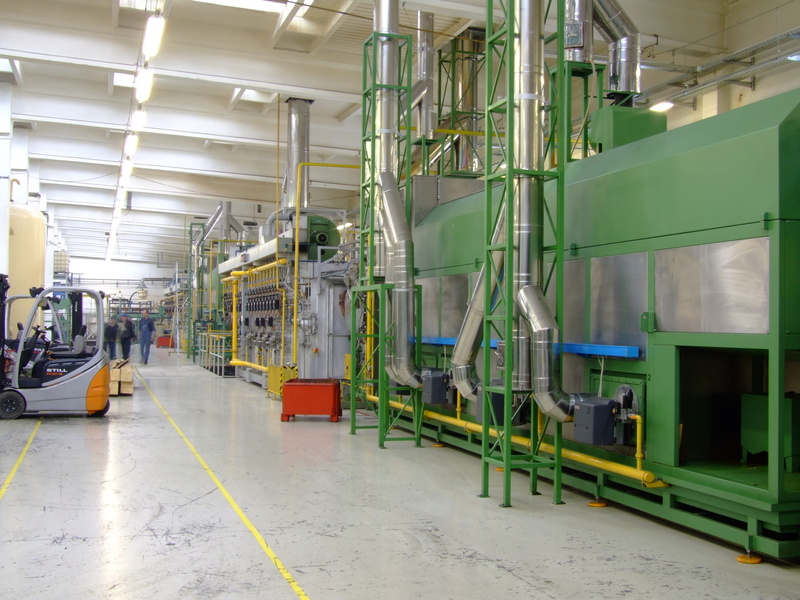 forklift, no people, workshop, industrial building, green, traffic, ceiling, transportation, the production of, stainless steel, occupation, manufacturing equipment