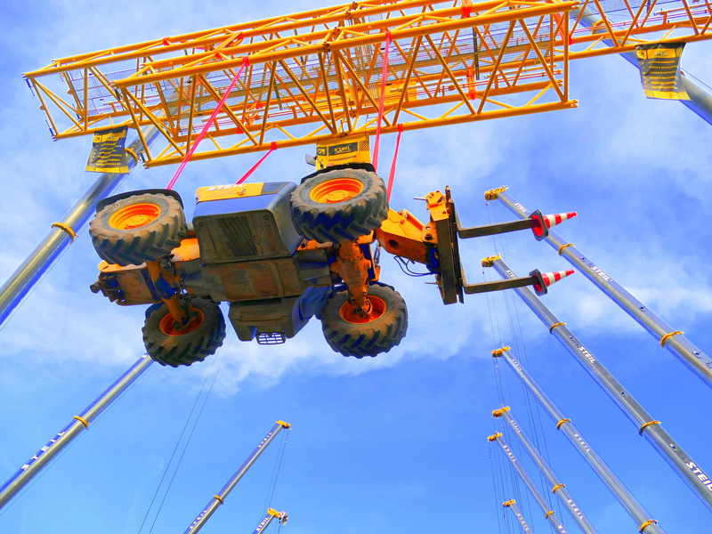 pallet loading fork, industry, technology, crane - construction machinery, construction machinery, sky, industrial equipment, people, Forklift, nature