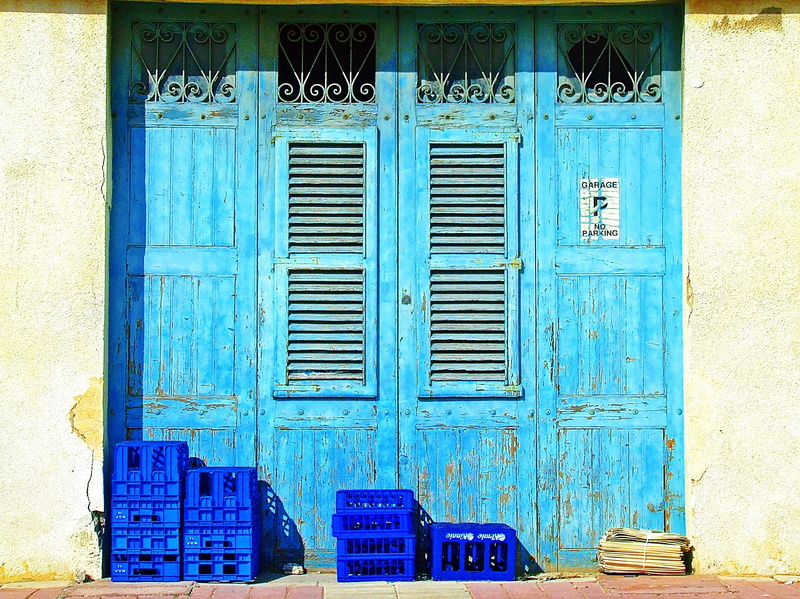 wall - building feature, plastic, storage, residential district, mediterranean scene, no people, entrance, textured backgrounds, backdrop, frame, street
