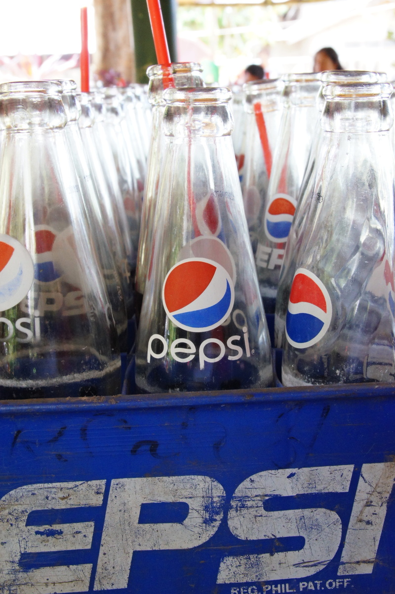 day, Soda, container, choice, inside, Pepsi, communication, still life, no people, for sale, close-up, bottle, focus on foreground, indoors, western script