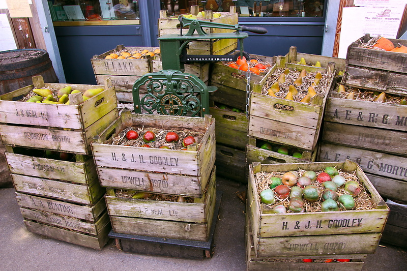 sale, no people, for sale, retail, cargo, crates, 5K, basket, goods, brown, container, boxes, retail display, outdoors, wellbeing, box - container, freshness