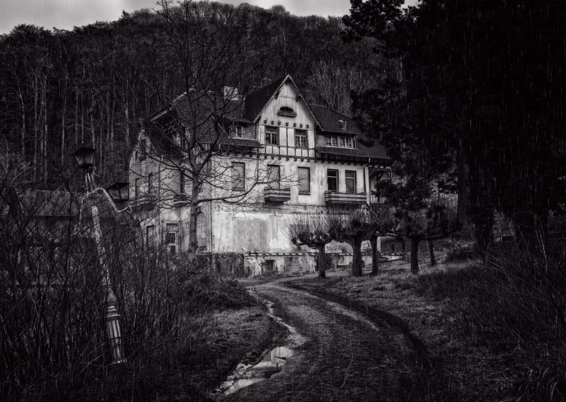 fear, pforphoto, house, day, building exterior, decay, outdoors, no people, black, dark, rain, villa, tree, lost places, architecture, transportation, place of worship