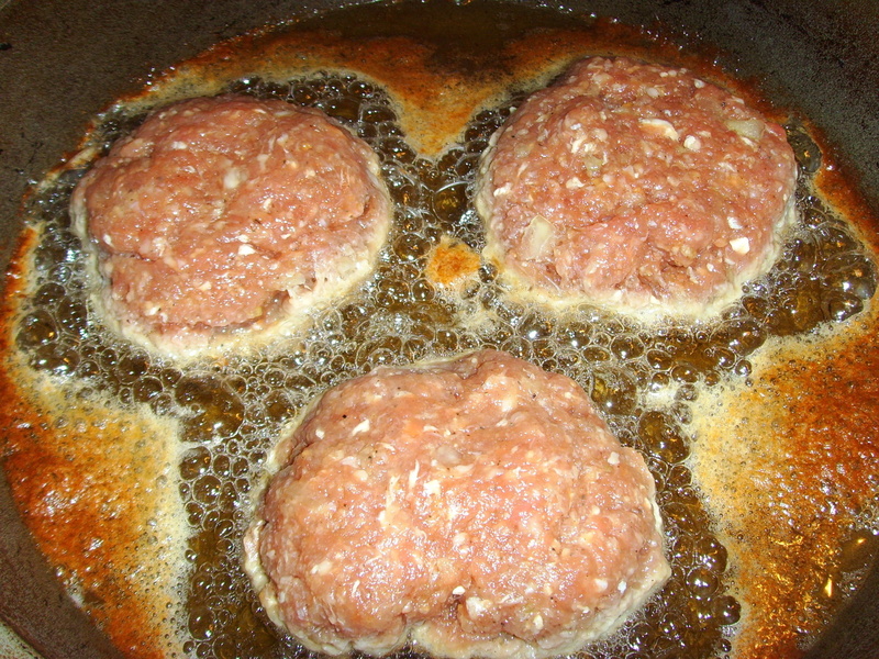 freshness, proteins, meat kane, oil, still life, kitchen utensil, deep fat frying, fat, sear, meat, greasy, directly above, food and drink, fry, indulgence