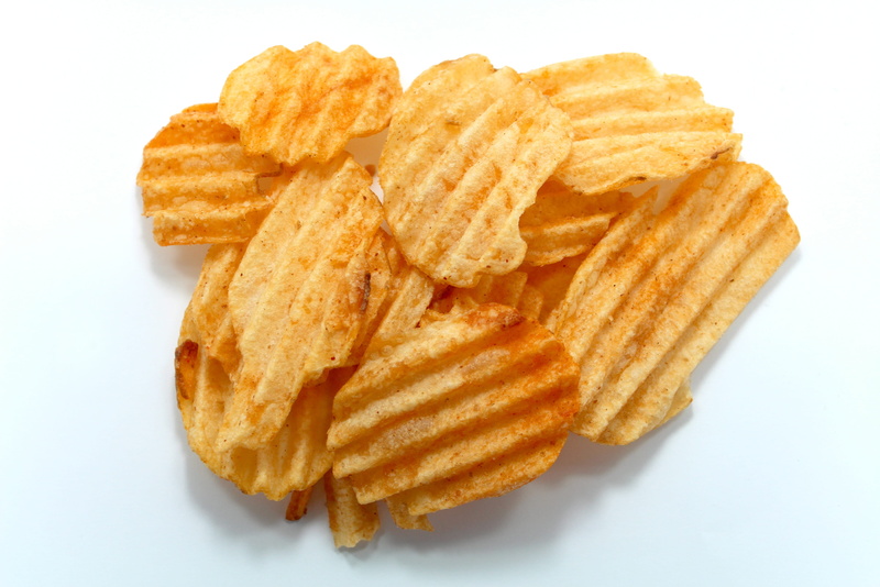 potato chip, food, salted, crunchy, unhealthy, greasy, unhealthy eating, white background, delicious, close-up, studio shot, consuming, glass, potatoe