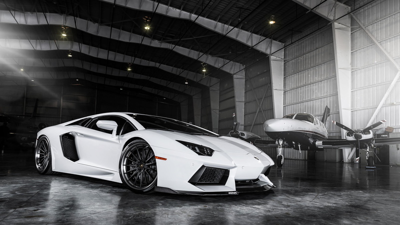 rim, supercar, photography, automotive design, lamborghini, sports car, roadster, lamborghini aventador, hangar, 4K, wheel, vehicle