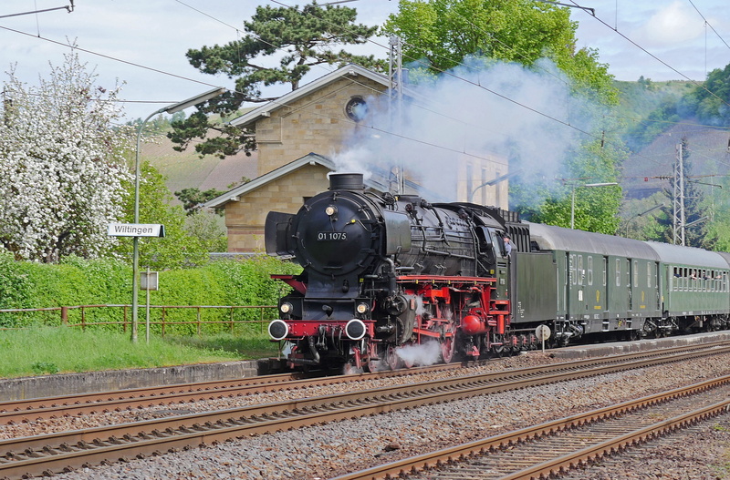 plant, steam in the mosel and saar, br01, nature, land vehicle, 2K, railroad track, rail transportation, tradition, post dare, architecture, railway, 011075