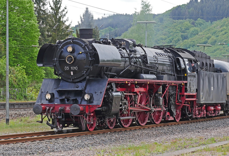 railroad car, locomotive, railway, 031010, train - vehicle, express train, no people, mode of transportation, steam train, 4K, transportation, track, trees