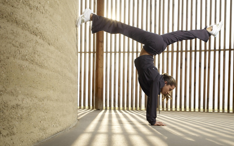 males, action, sport, real people, architecture, women, one Person, full length, balance, city Life, sports, wall - building feature, business, sneakers