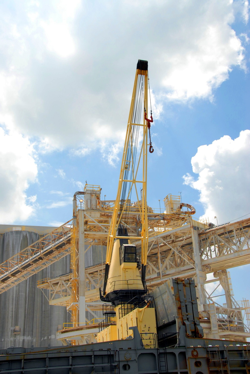 crane - construction machinery, port, 4K, Georgia, commercial, no people, import, Crane, vessel, construction industry, ship, Ship Yard, freight transportation