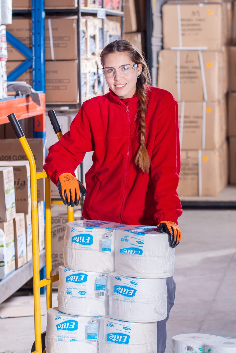 business, one woman only, adults only, logistic, person, manufactures, container, cellular, yellow, femininity, worker, female, gloves, protective goggles