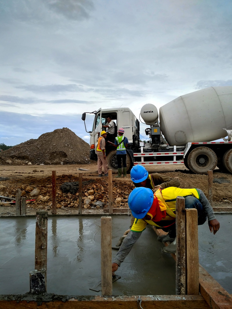 men, mode of transportation, labor, travel, Concrete, working, Construction, iron, only men, one man only, Worker, nature, manual Worker, people, occupation