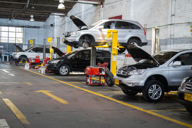 5K, business, maintenance, vehicles, repairing, motion, motor vehicle, workshop, road, mode of transportation, technology, day, equipment, land vehicle