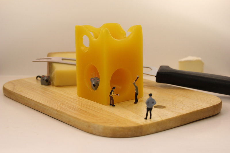modelleisenbahn figure, working, human representation, miniature figure, wealth, knife, mite, 1 87, miniature figures, toy, finance, funny, studio shot