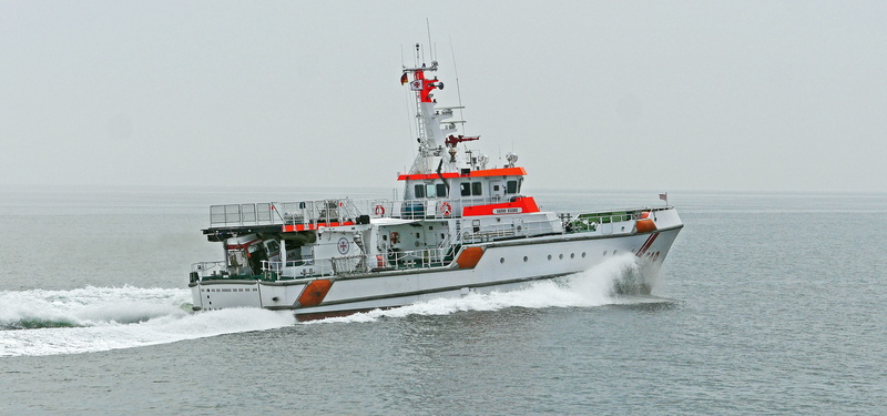 Distress, Sar, motion, on the move, accidents and disasters, seenotrettungskreuzer, emergency services occupation, harro koebke, screw water, bow wave