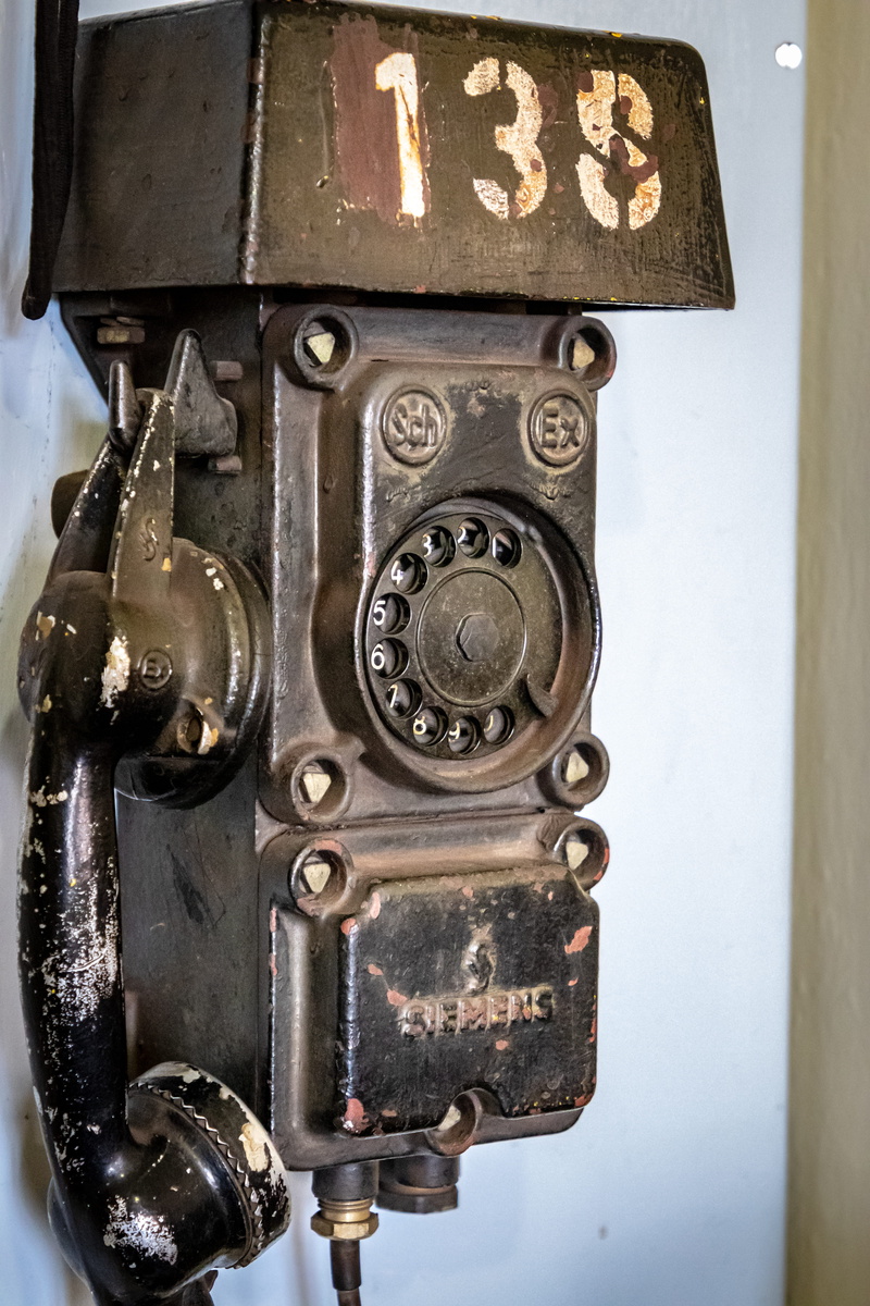 mobile phone, old, indoors, screen, communication, phone, monitor, electronic chip, crystal, tub, bathtub, rusty, day, no people, drive shaft, technology