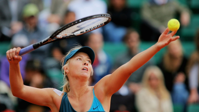 young women, incidental people, human limb, focus on foreground, young adult, human arm, arms raised, sport, Maria Sharapova, limb, group of people, adult