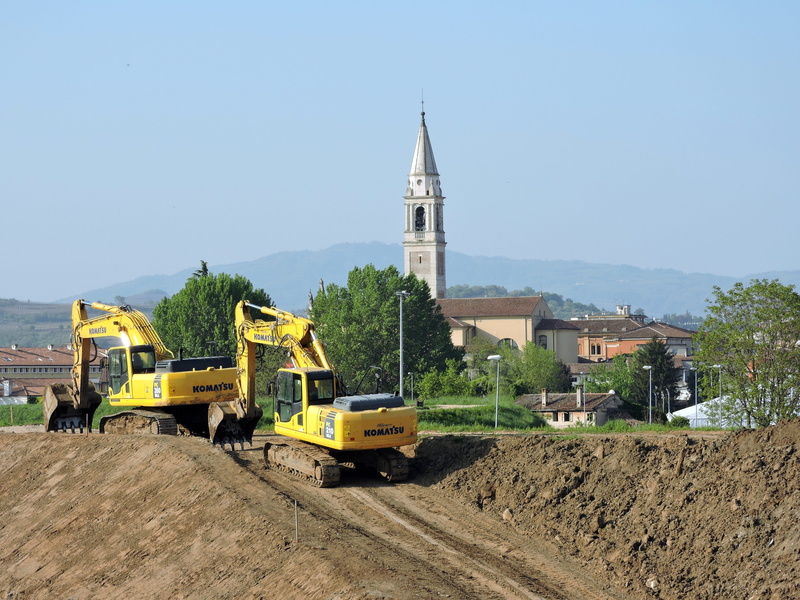 land vehicle, tracked, land, earth mover, development, transportation, road, day, machinery, campanile, Excavator, construction industry, revolving, construction site