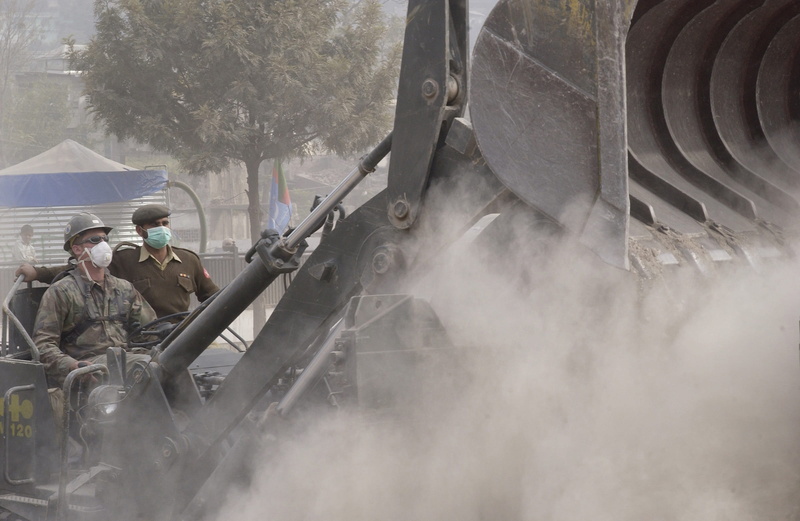 workers, men, excavation, heavy equipment, working, earthmovers, earth movers, humanitarian aid, mode of transportation, medium group of people, adult