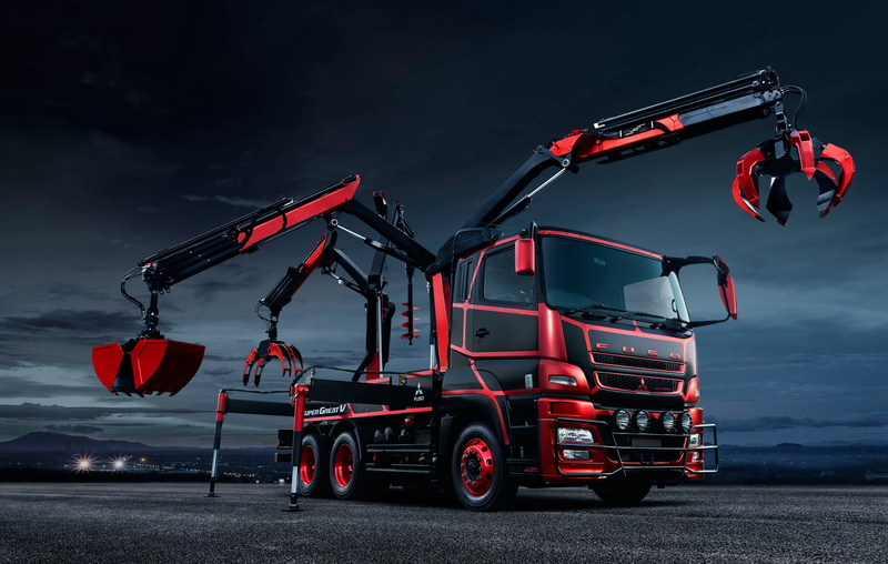truck, nature, one person, occupation, working, back, concept cars, industry, night, motor vehicle, mode of transportation, cloud - sky, communication