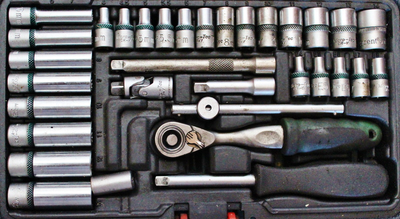 design, old, large group of objects, silver colored, metal, machine part, full frame, equipment, set, gun, ratchet, close-up, backgrounds, 4K, communication