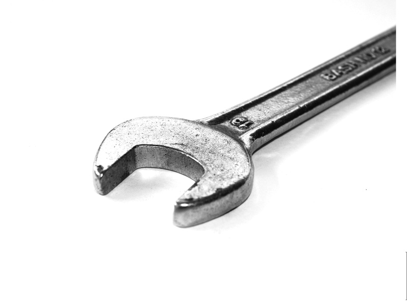 wrench, work tool, mechanic, alloy, open, steel, screwdriver, cut out, shiny, assortment, hand, copy space, indoors, industry, studio shot, work, professional
