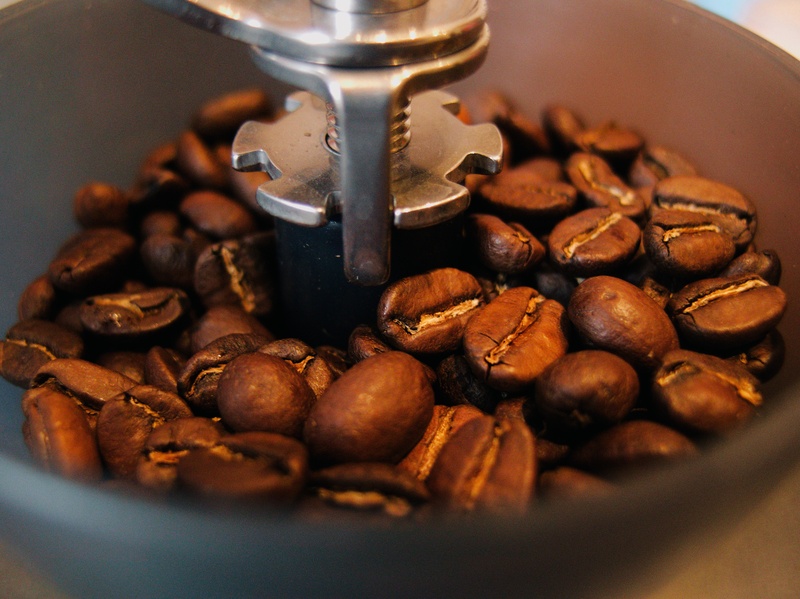 freshness, high angle view, coffee beans, refreshment, large group of objects, no people, burr, food and drink, selective focus, taste, grinder, grind