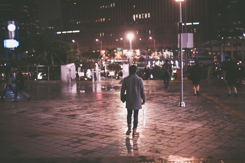 middle, 4K, man, footpath, city life, architecture, people, illuminated, real people, women, cbd, night, walking, street light, light, street, incidental people