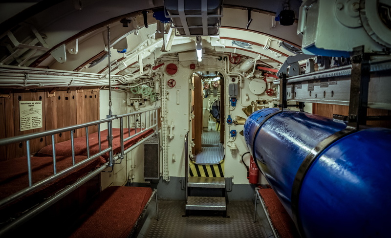 rail transportation, train, vehicle interior, land vehicle, beds, connection, factory, transportation, equipment, interior, technology, 5K, torpedo, navy