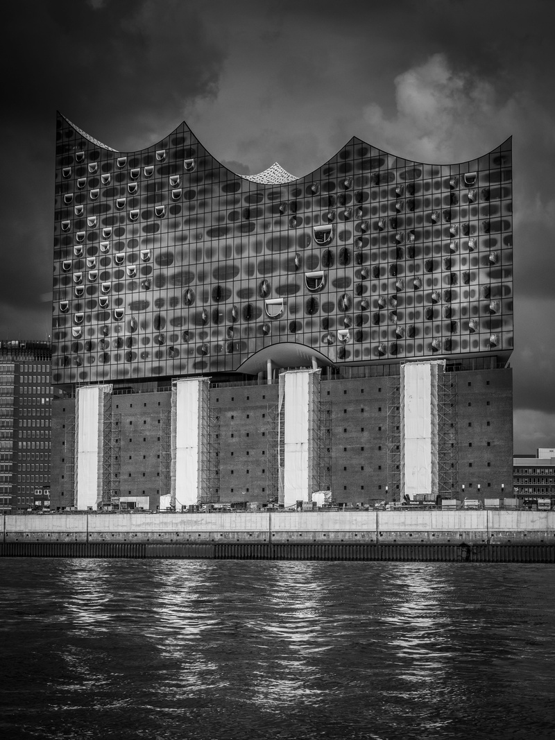 waterfront, home, window, building exterior, outdoors, idyllic, grayscale, mood, 4K, orchestra, elbe, maritime, epic, beside, lake, black and white, facade