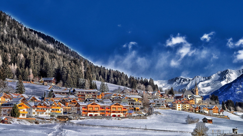 4K, building, cloud, alps, french alps, snow, mountain range, village, freezing, scenics - nature, no people, sky, sunlight, ski resort, architecture