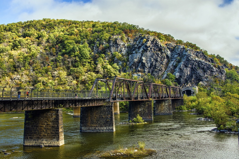 mountain, historic, bridge, 2K, flowing water, beauty in nature, arch bridge, west virginia, cloud - sky, no people, landscape, tree, river, bridge - man made structure