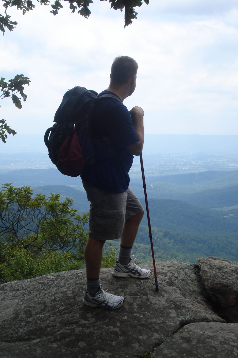 shenandoah national park headquarters, looking at view, real people, cloud - sky, one person, united states, sky, scenics - nature, lifestyles, leisure activity