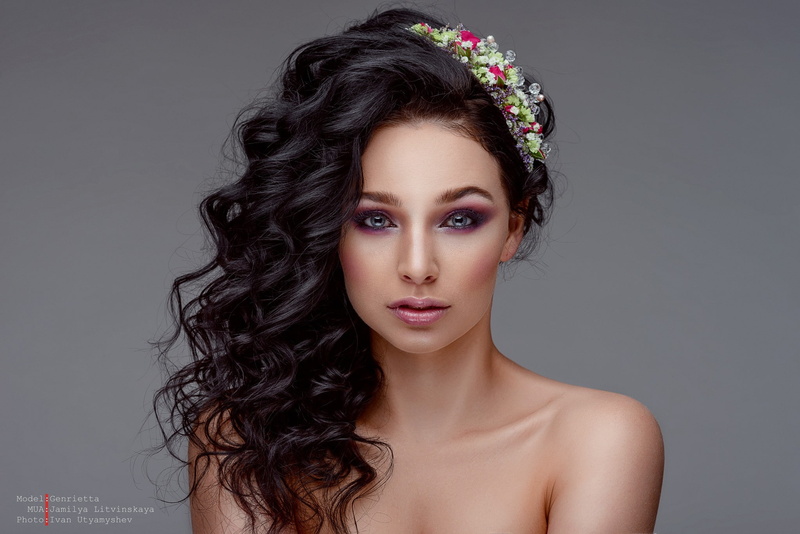 laurel wreath, glamour, beauty, brunette, human hair, bare shoulders, headshot, modern, long hair, black hair, blue eyes, smoky eyes, women, one person