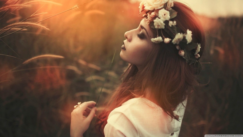 720P, brown hair, hairstyle, adult, flowering plant, beauty, flower, plant, wreaths, profile view, laurel wreath, sunlight, young adult, headshot, women outdoors
