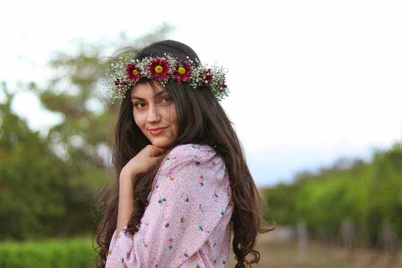 emotion, female, child, happiness, offspring, innocence, laurel wreath, flowering plant, flowercrown, wearing flowers, 5K, hairstyle, females, women, nature