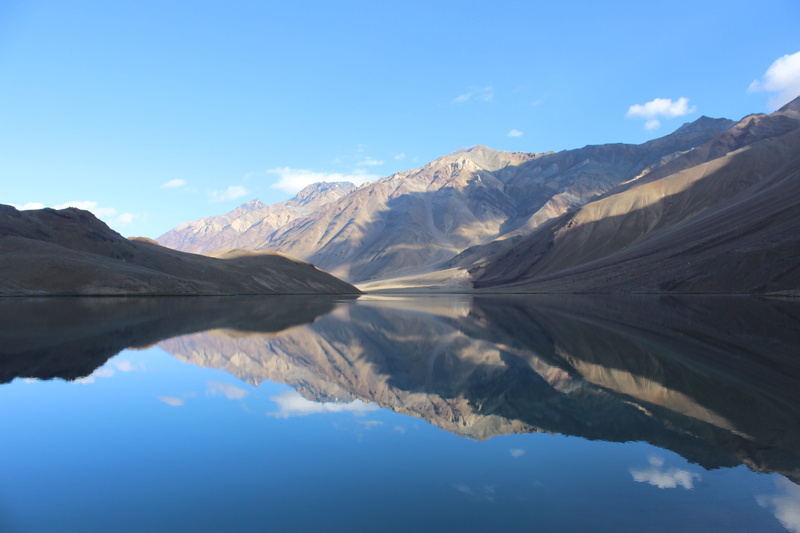 5K, lake, day, blue, snow, india, reflection, mountain peak, mountain range, tourism, idyllic, environment, mountain, hill, trekking, tranquility, waterfront