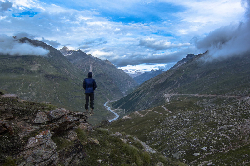 rear view, tranquil scene, non-urban scene, outdoors, real people, hiking, scenics - nature, tranquility, leisure activity, activity, rohtang pass, beauty in nature